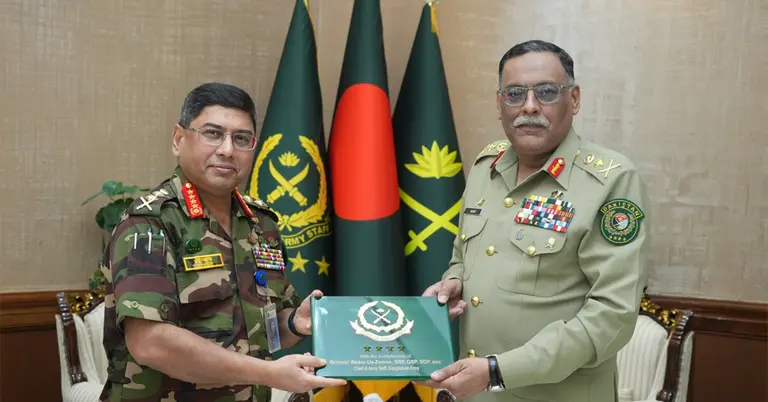 সেনাপ্রধানের সঙ্গে পাকিস্তানের জয়েন্ট চিফস অফ স্টাফ কমিটির চেয়ারম্যানের সাক্ষাৎ